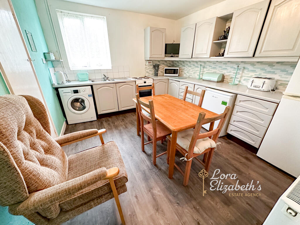 Jackson Terrace, Meden Vale - View 2