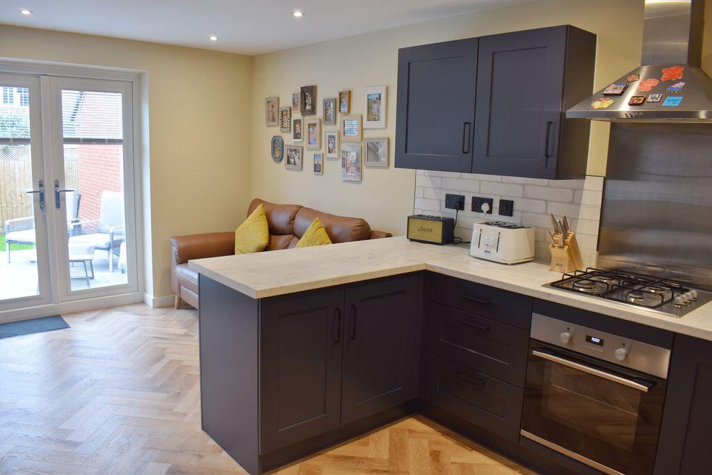 House in Nottingham - View 4