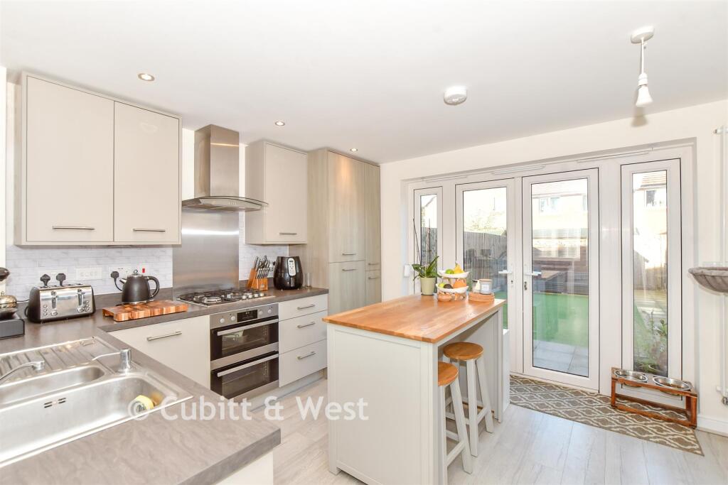 House in Chichester, Oving - View 3