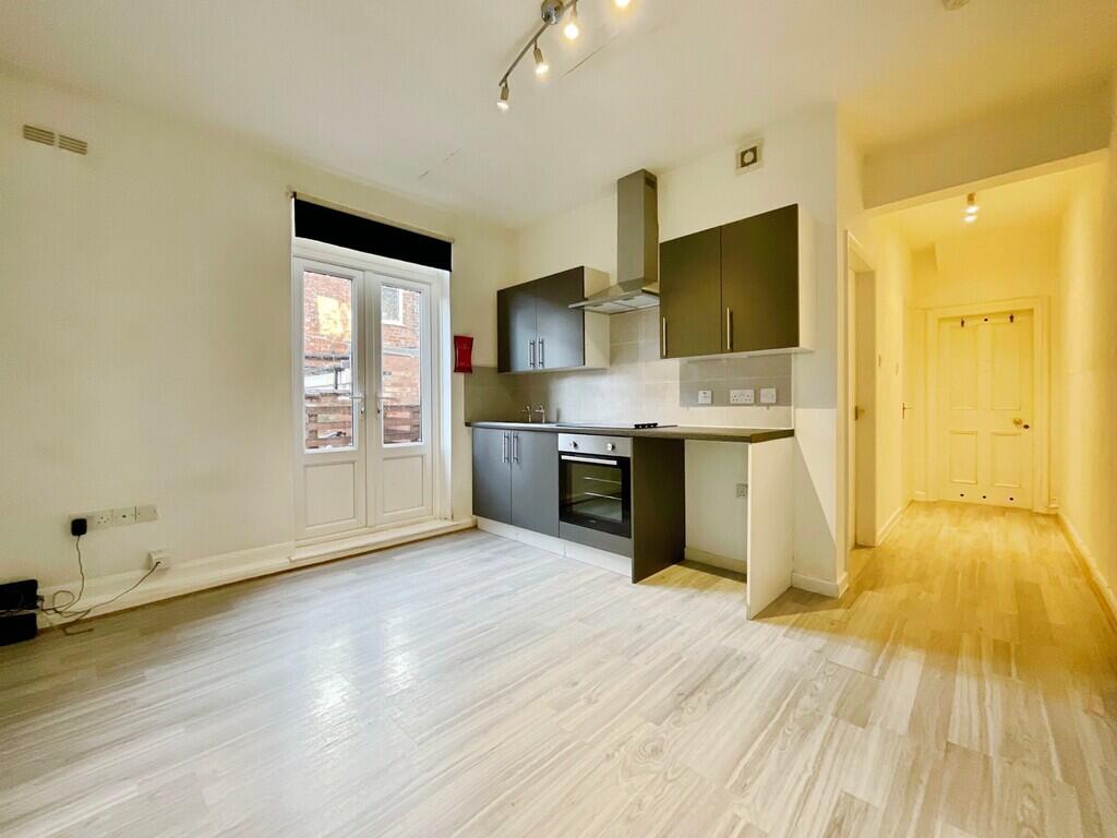 Main image of property: The Avenue, Lincoln