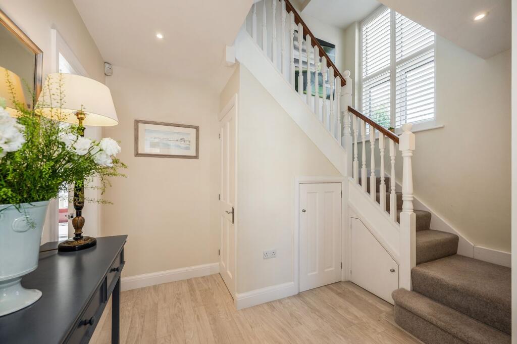 House in Southampton - View 5