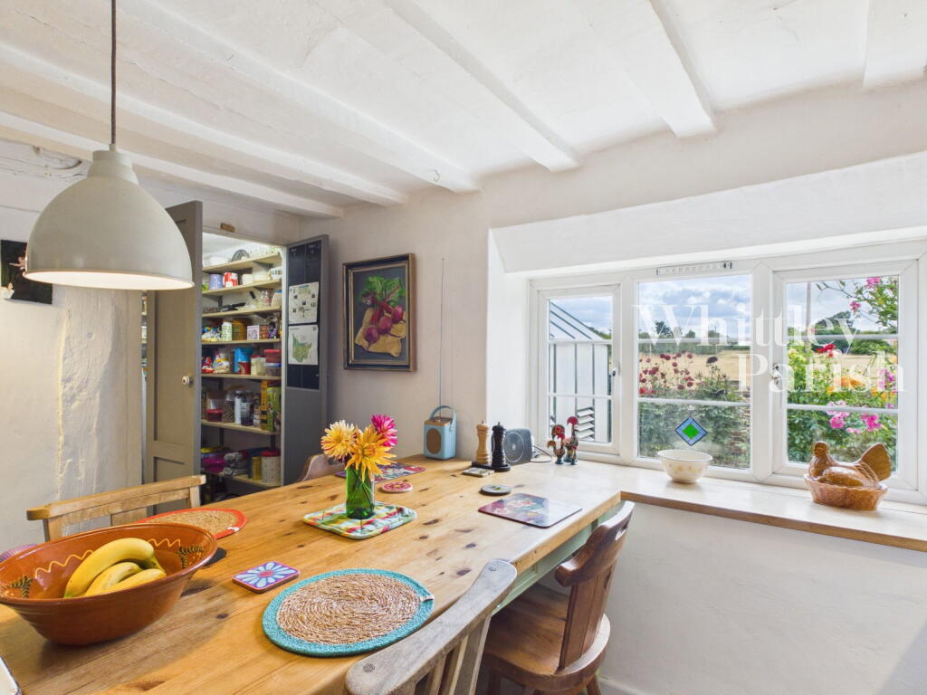 House in West Suffolk, Thelnetham - More