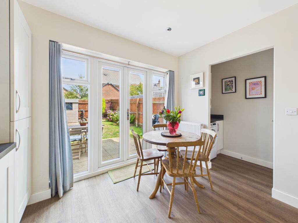 House in Northampton, Boughton - View 4
