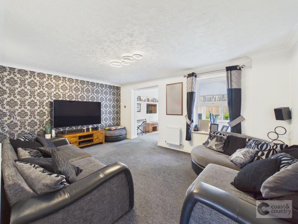 House in Teignbridge, Newton Abbot - View 3