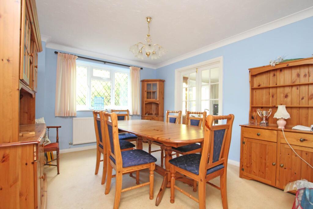Rectory Close, Eastbourne, BN20 8AQ photo 4