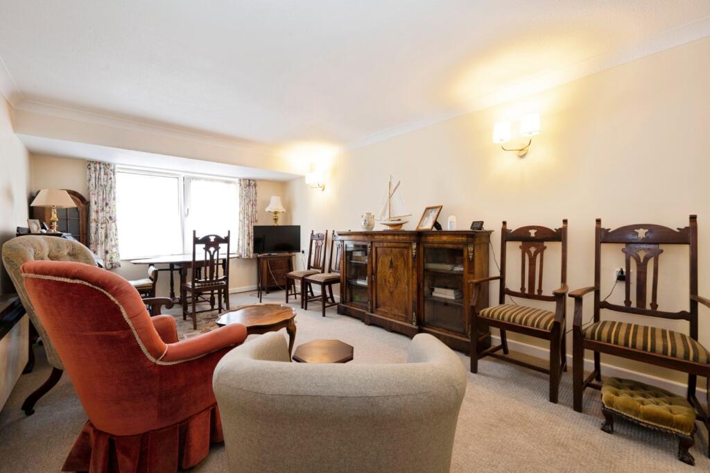 Apartment in Waverley, Haslemere - View 2