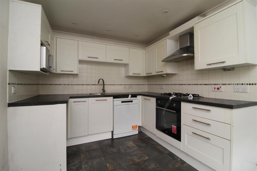 18, Barnes Way, Herne Bay photo 3
