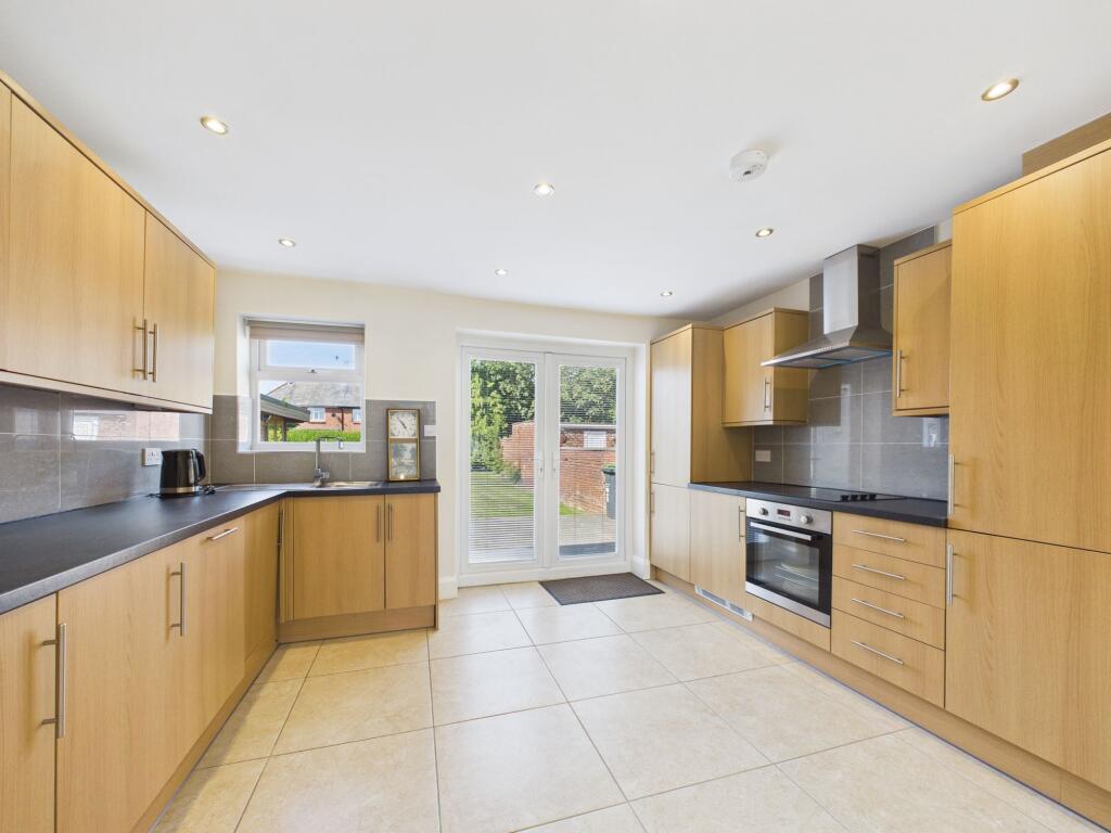 Wilson Avenue, Kirkby-In-Ashfield, NG17 - View 2