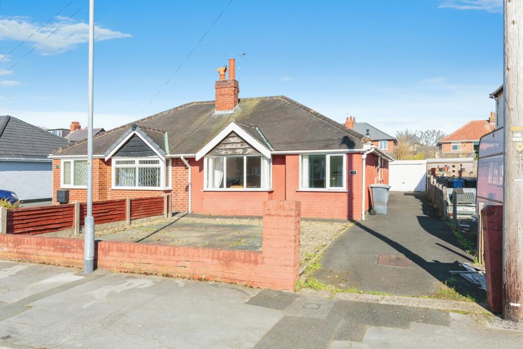 2-bed semi-detached on Fairsnape Road, Lytham St. Annes, FY8, £200,000