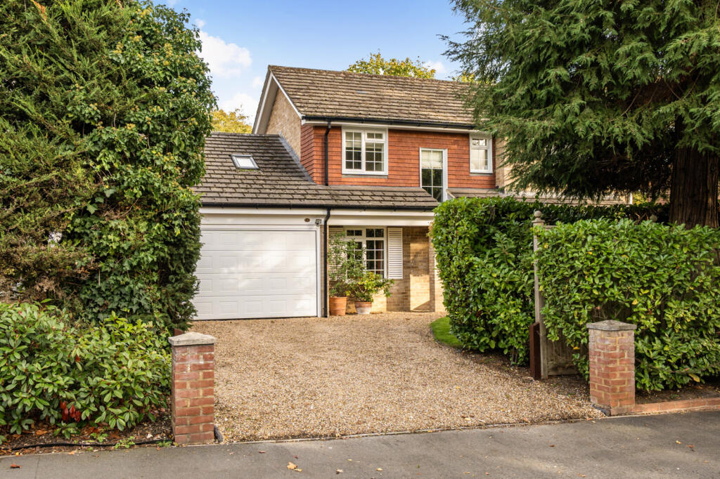 4-bed detached on The Avenue, Camberley, Surrey, £830,000