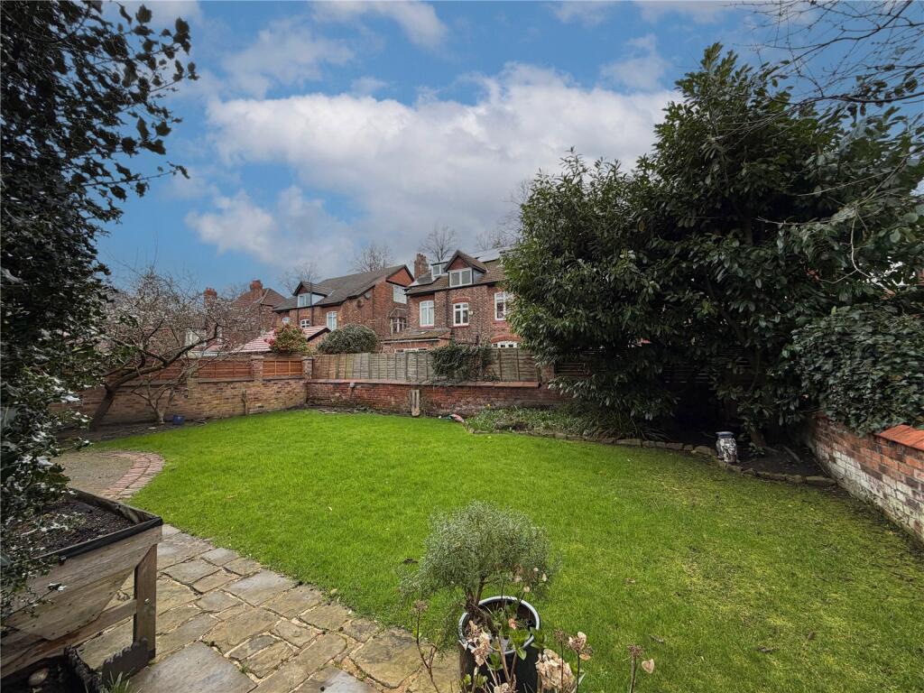 Raynham Avenue, Didsbury Village, M20 photo 2