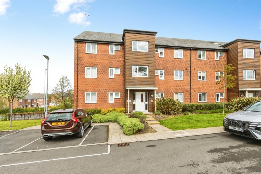 Main image of property: Pearsons Way, Seacroft, Leeds