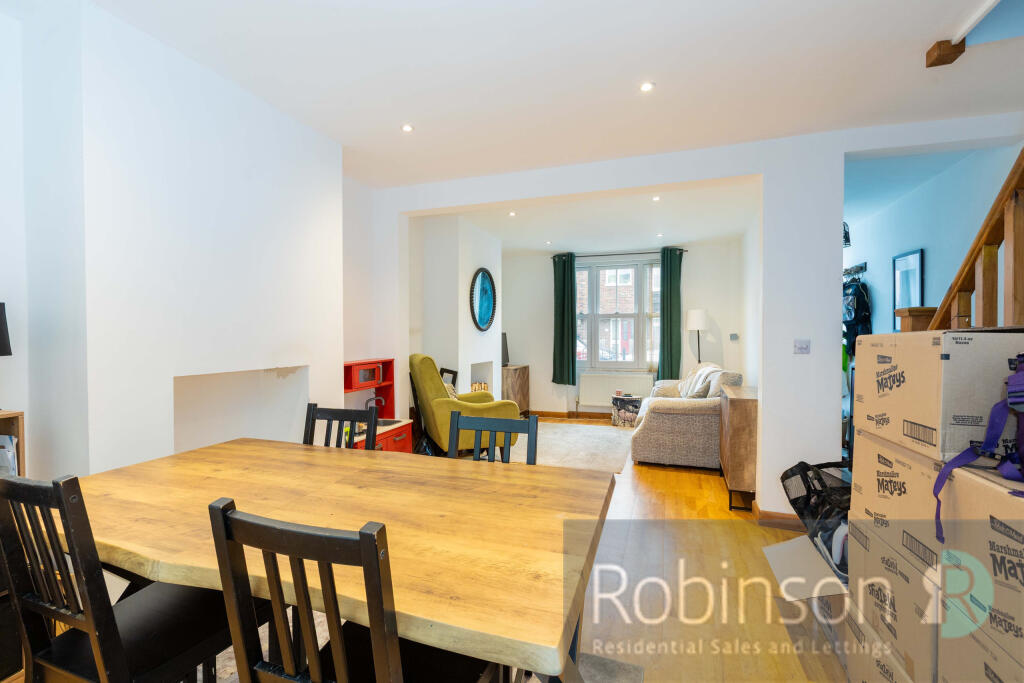 House in Maidenhead, North Town - View 5
