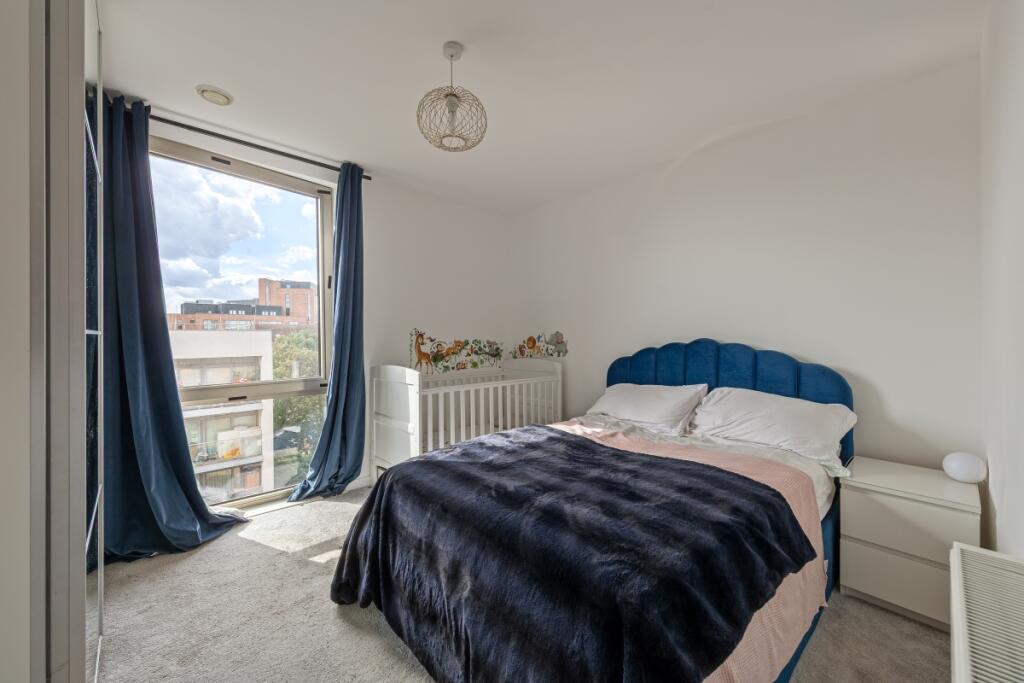 Apartment in London, Manor House, Stoke Newington - View 5