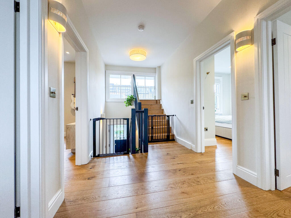 Kingsgate Road, West Hampstead, London, NW6 - View 3