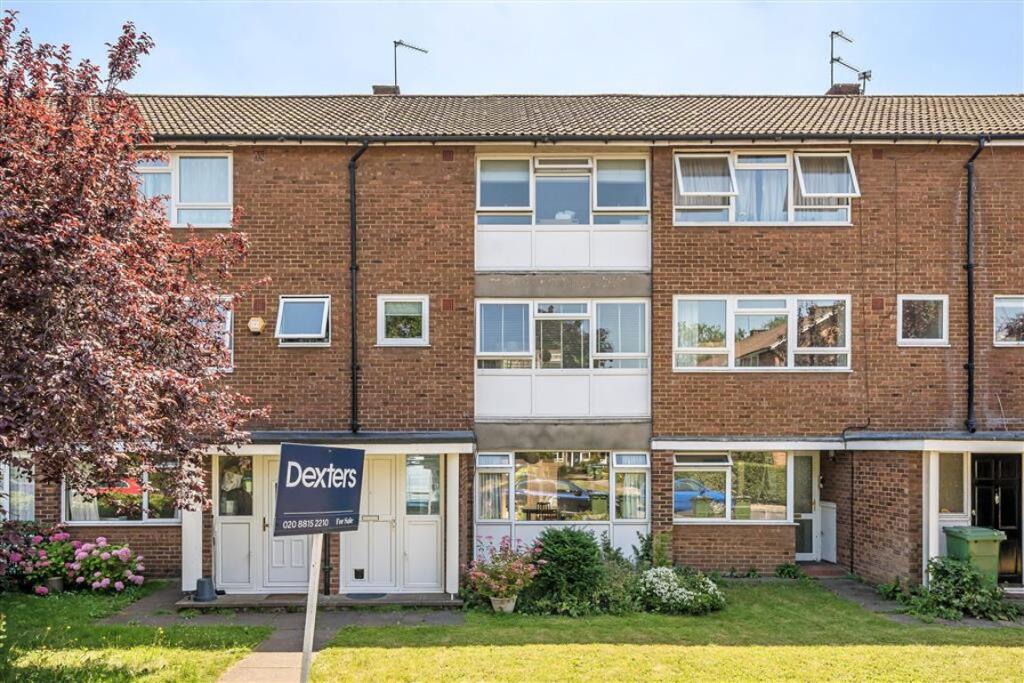 Main image of property: Lyme Farm Road, Lee