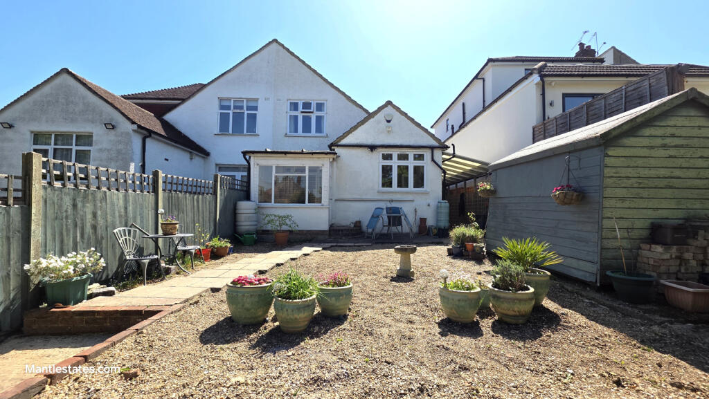 Main image of property: Derwent Avenue, East Barnet EN4