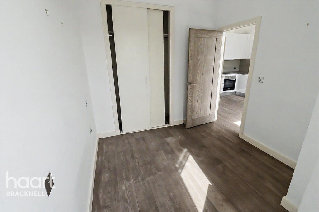 Main image of property: 50 Wellington Street, Slough