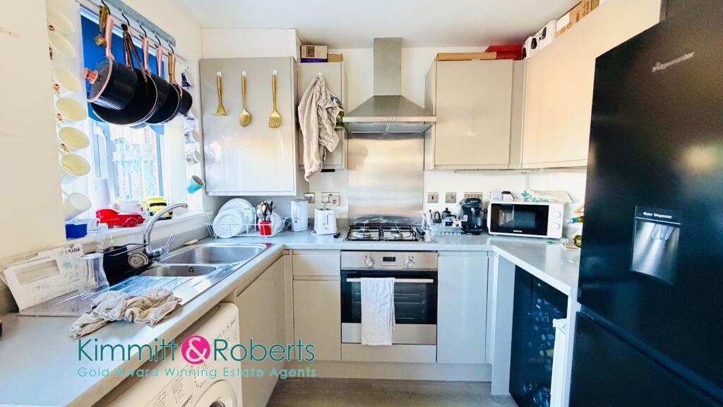 North Hill Close, Easington, Peterlee, Durham, SR8 3FF photo 4