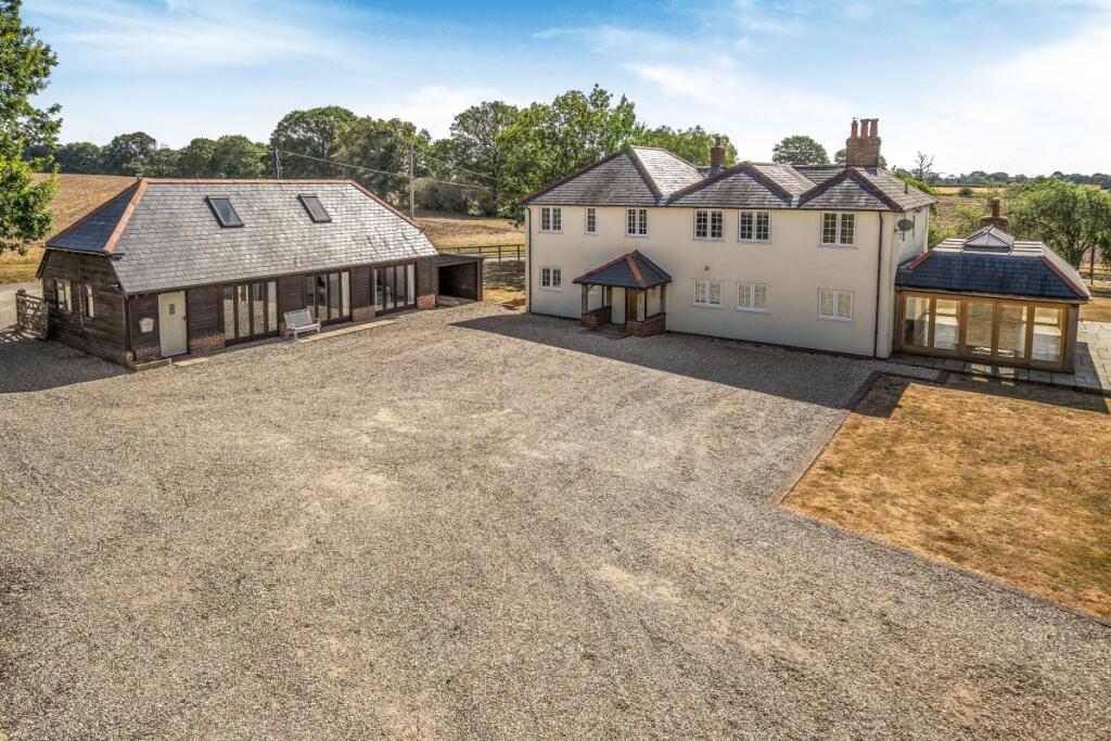 Main image of property: Silchester RG7