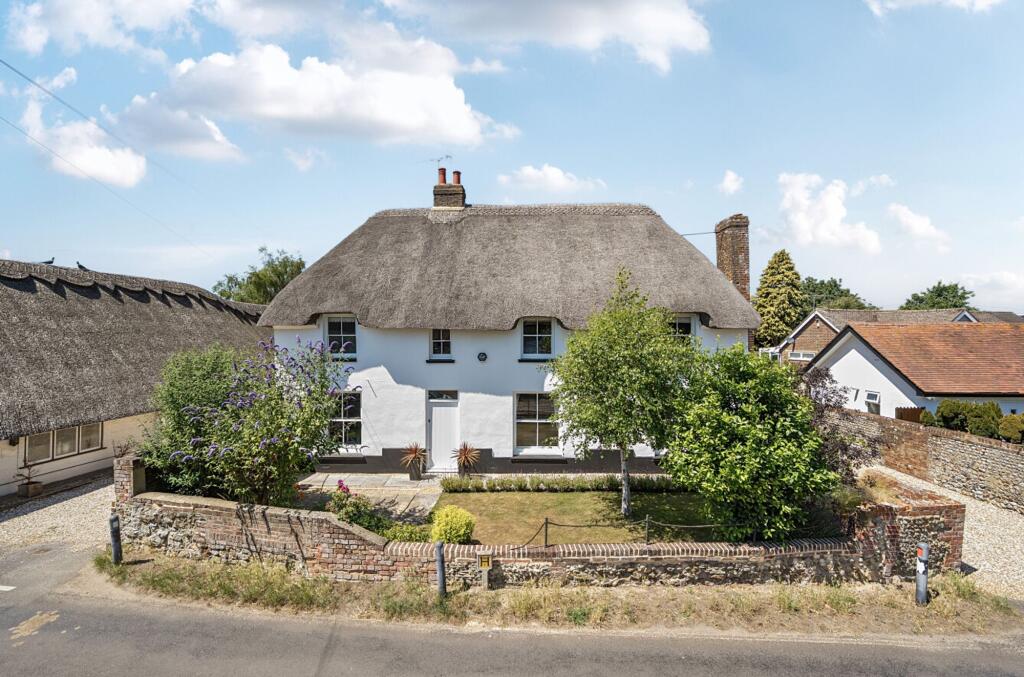 5-bed detached on North Bersted Street, Bognor Regis, PO22, £900,000