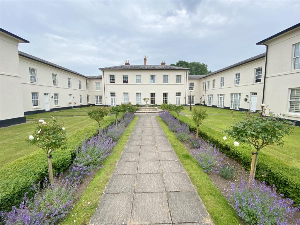 2-bed flat on Holyhead Road, Bicton, Shrewsbury, £190,000
