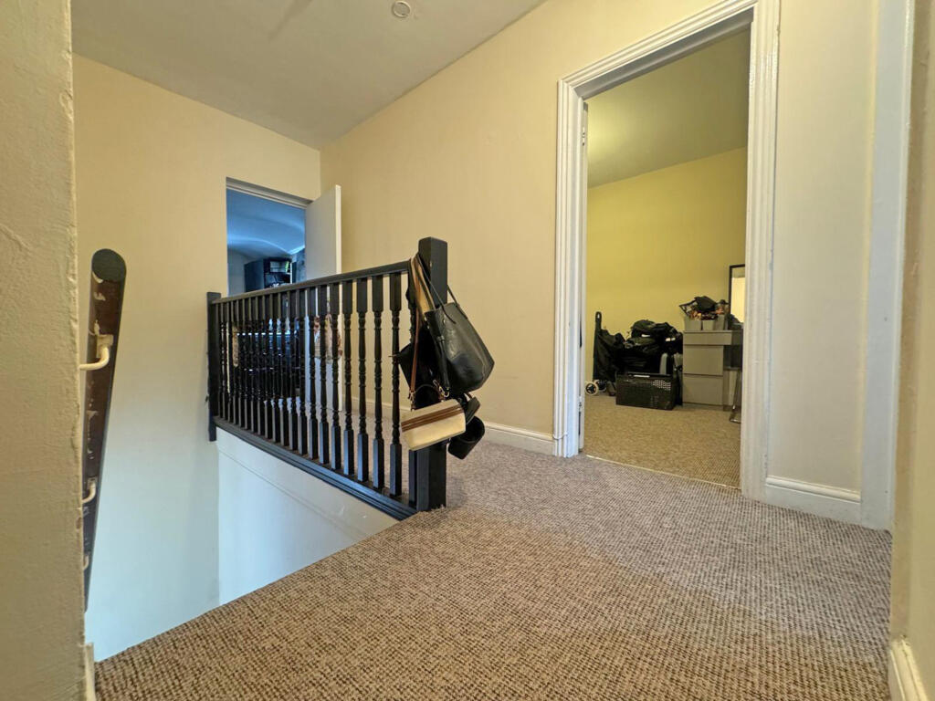 35, Arragon Road photo 3