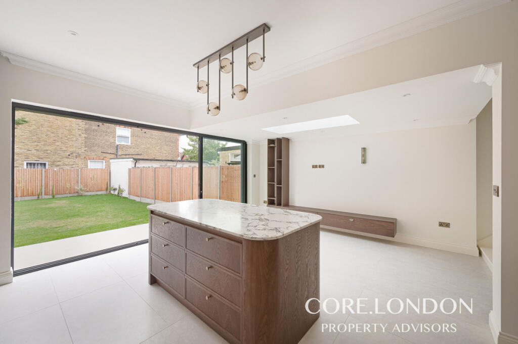 House in London - View 4