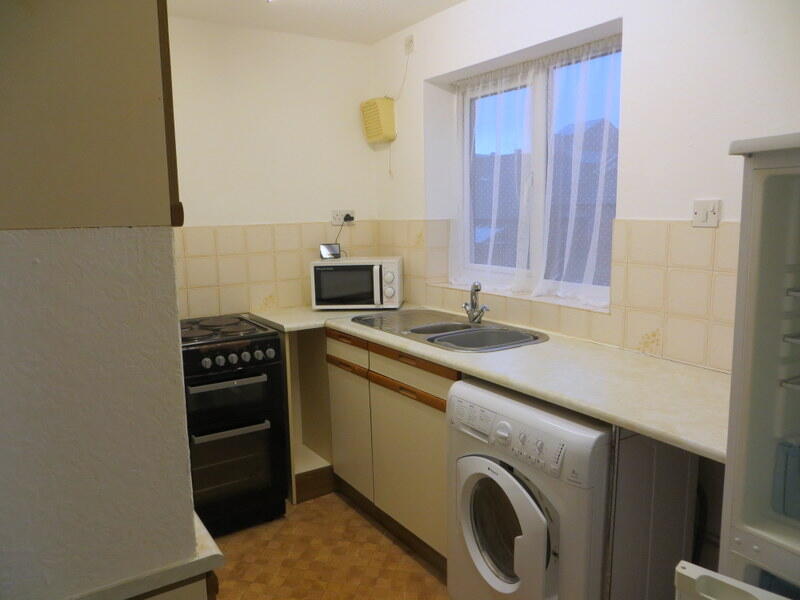 Flat 4, Puzzle Square, Welshpool, Powys, Mid Wales, SY21 7LE photo 3