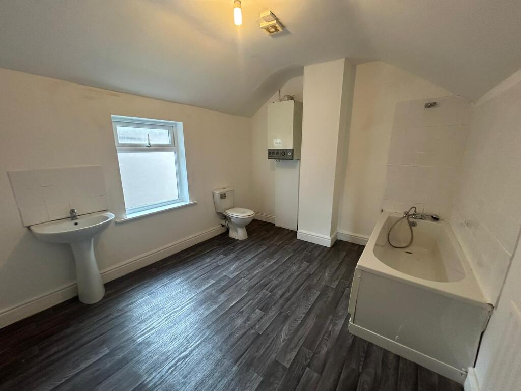 House in Swansea - View 4