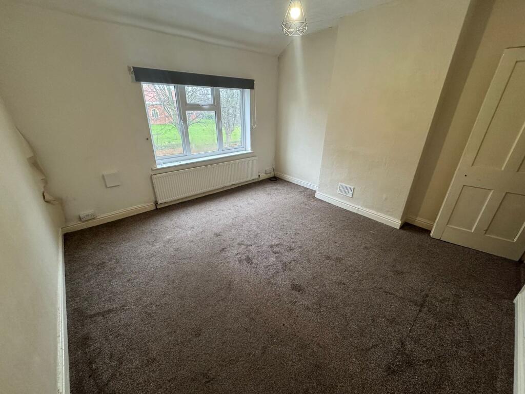 Church Street, Creswell, S80 photo 4