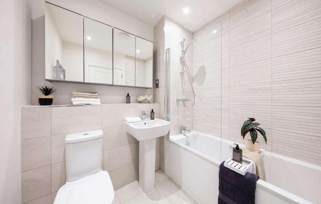 Apartment in Enfield - More
