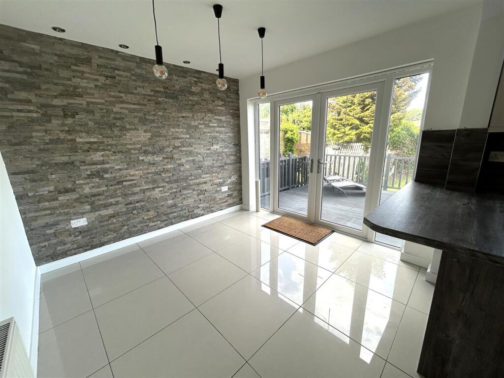 House in Doncaster - View 5
