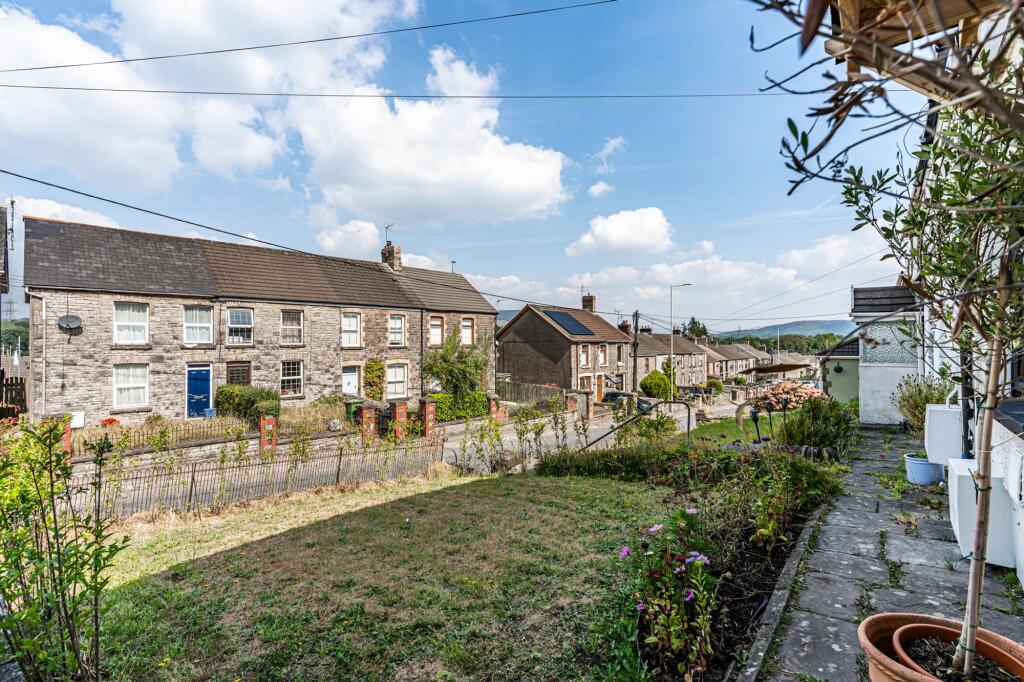 House in Brynsadler, Pont-y-Clun - View 2