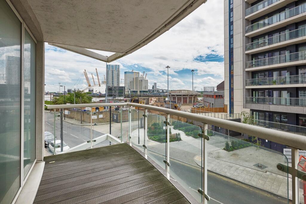 Main image of property: Lumina Building, 
29 Prestons Road, E14