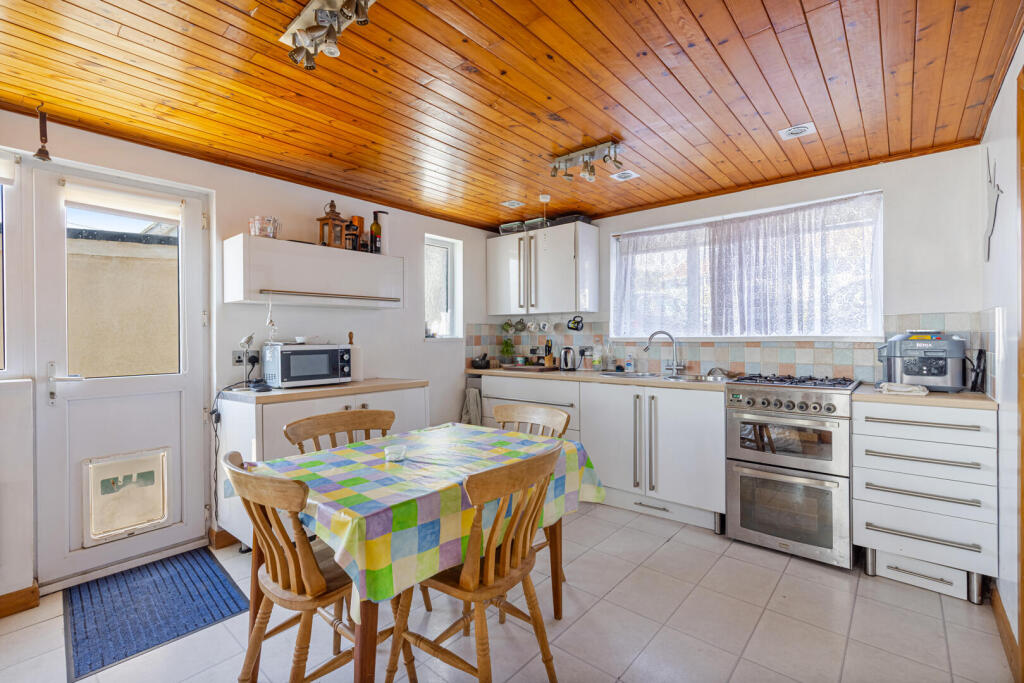 Hurrell Road, Kingsbridge photo 3
