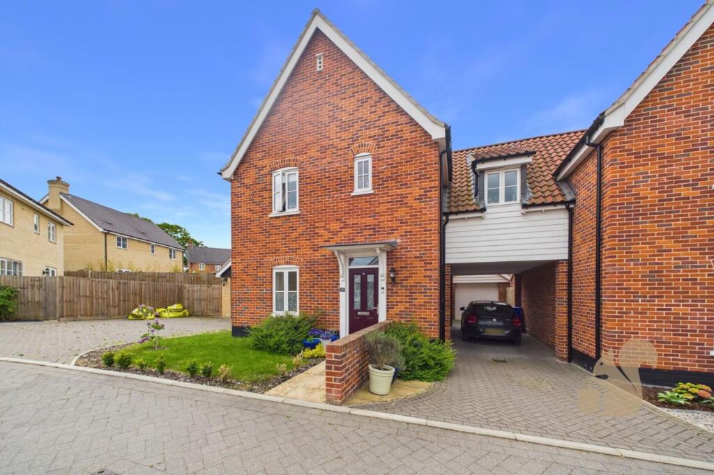 3-bed house on Pointsman Way, Colchester, CO3, £400,000