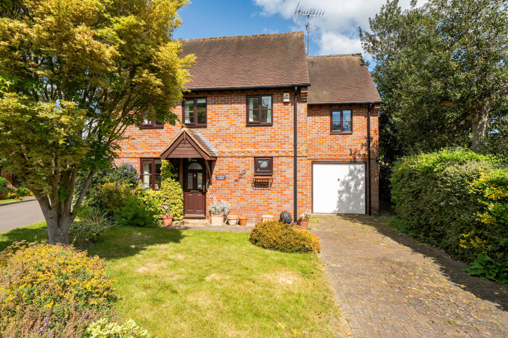 Main image of property: Pump Meadow, Great Missenden, HP16