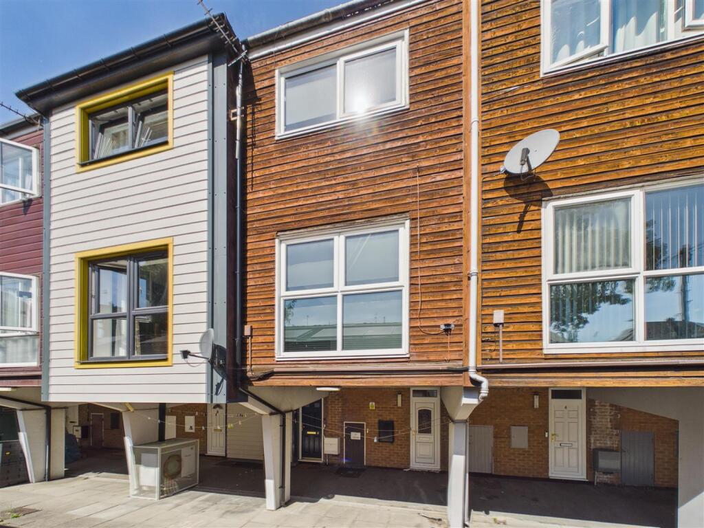 Main image of property: Keswick Street, Nottingham