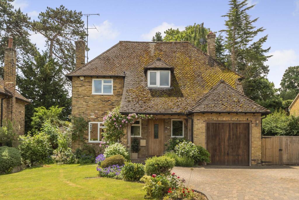Main image of property: 7 St James Close, Pangbourne on Thames