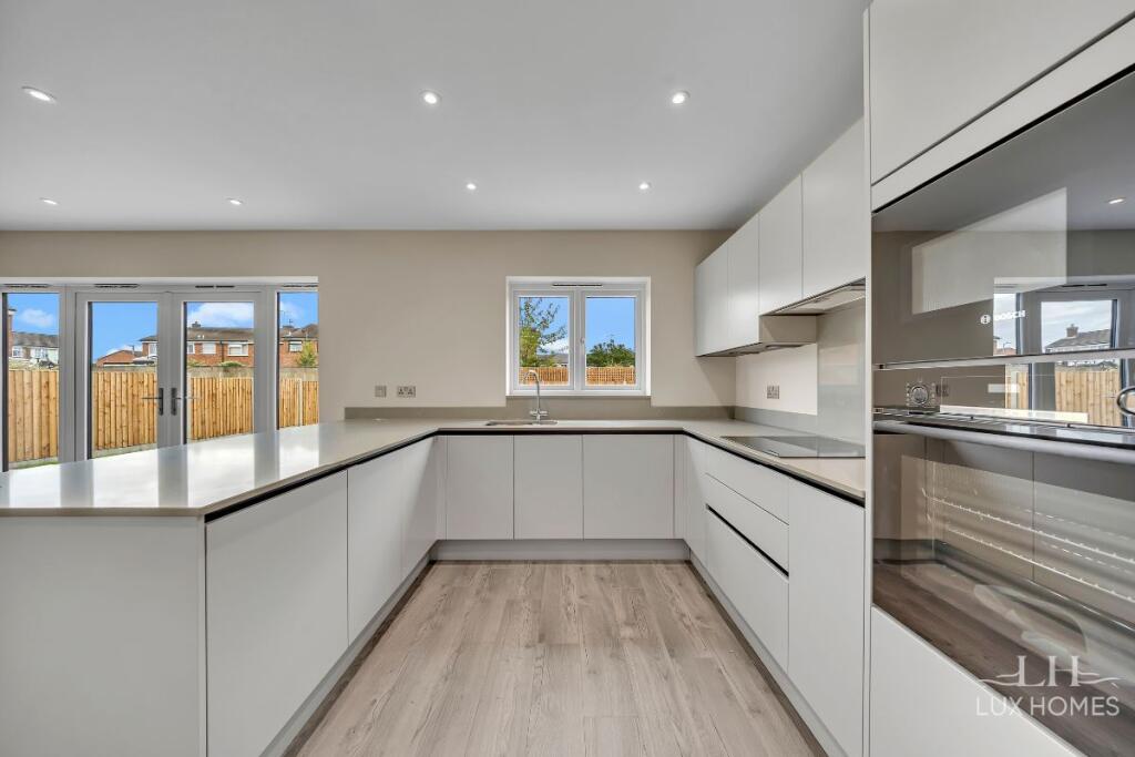 House in Southend-on-Sea - View 5