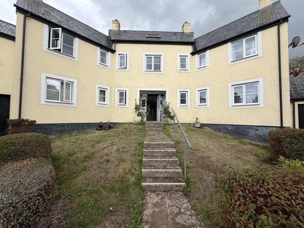 Apartment in Truro