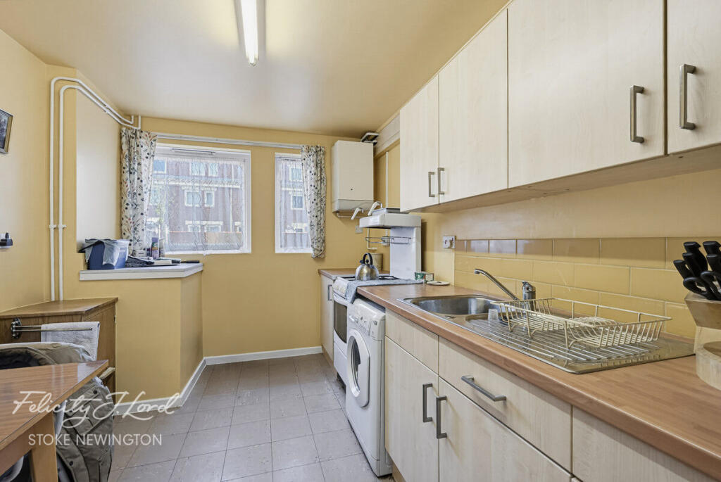 Victorian Grove, London N16 photo 4