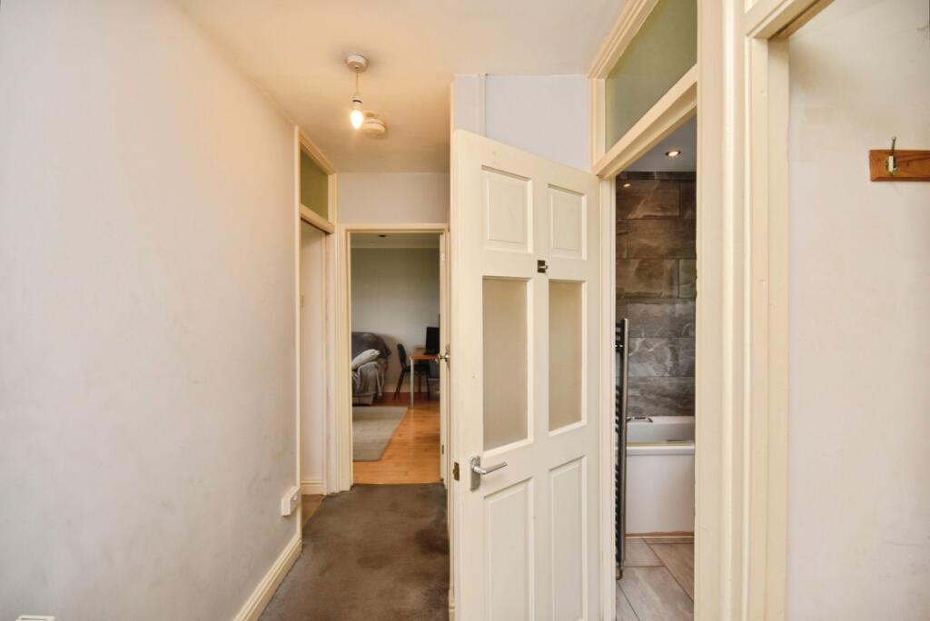 Apartment in Cardiff - View 5