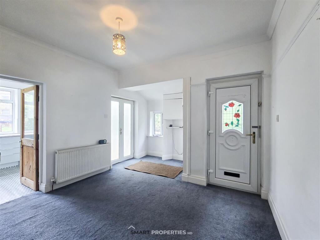 House in Huddersfield - View 5