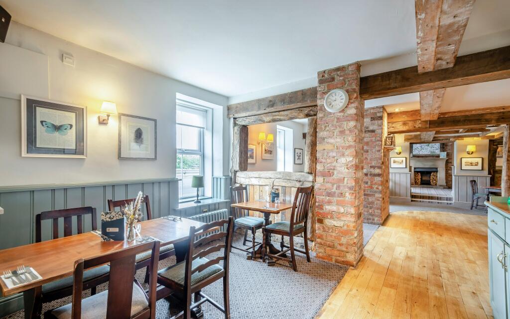 8690263-interior09.jpg