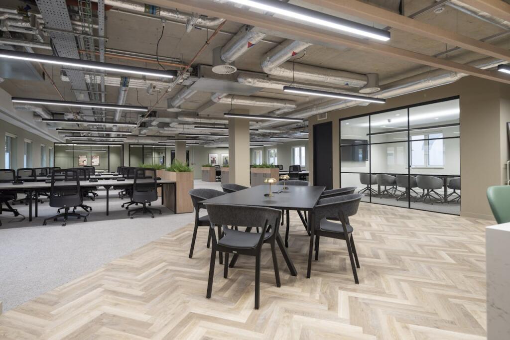 Main image of property: 49 Southwark Bridge Road, London, SE1 9HH