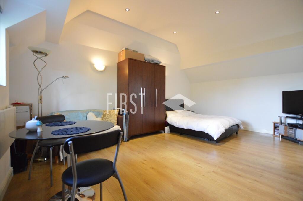 Main image of property: St. James Road, Highfields, LE2