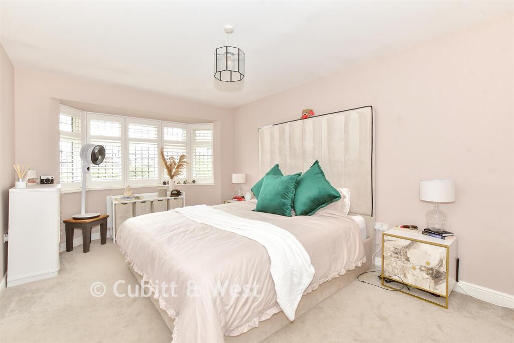 House in Winchester, Newlands - View 5