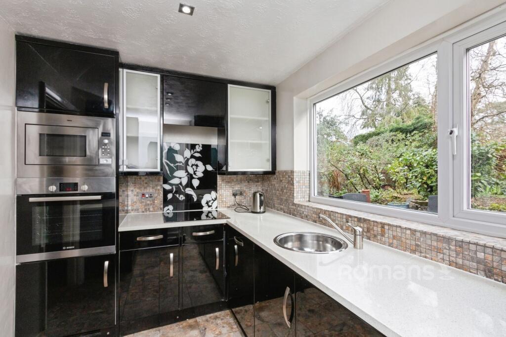 House in Guildford - View 2